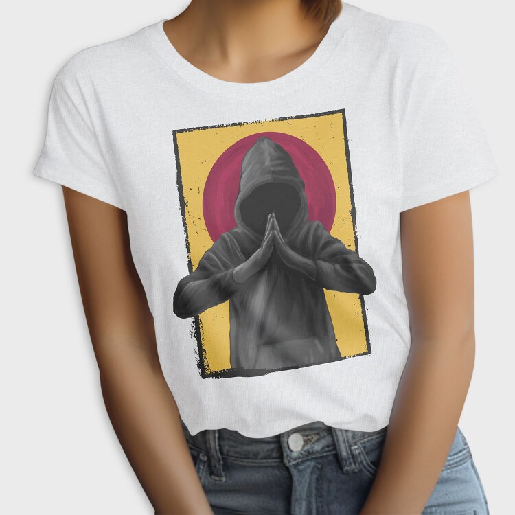 Man Praying In A Hood Realistic, Tricou Femei