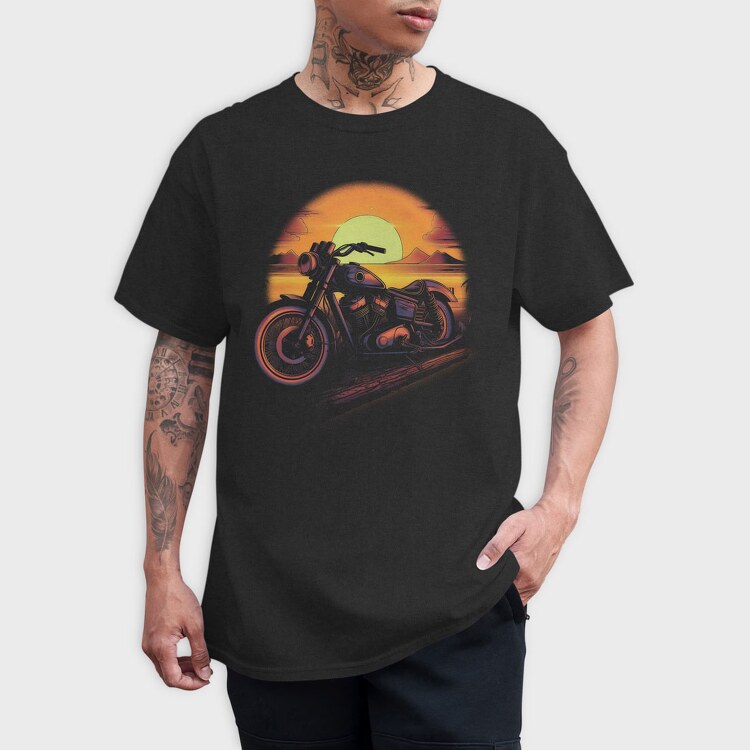 Motorcycle Sunset, Tricou Barbati (Unisex)