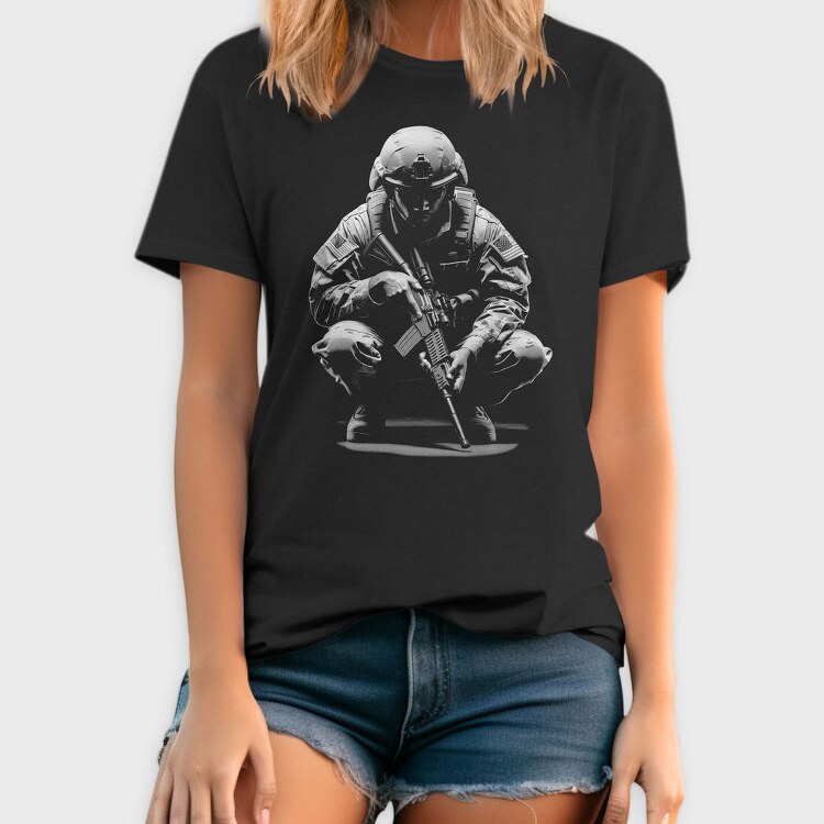 Soldier Crouching, Tricou Barbati (Unisex)