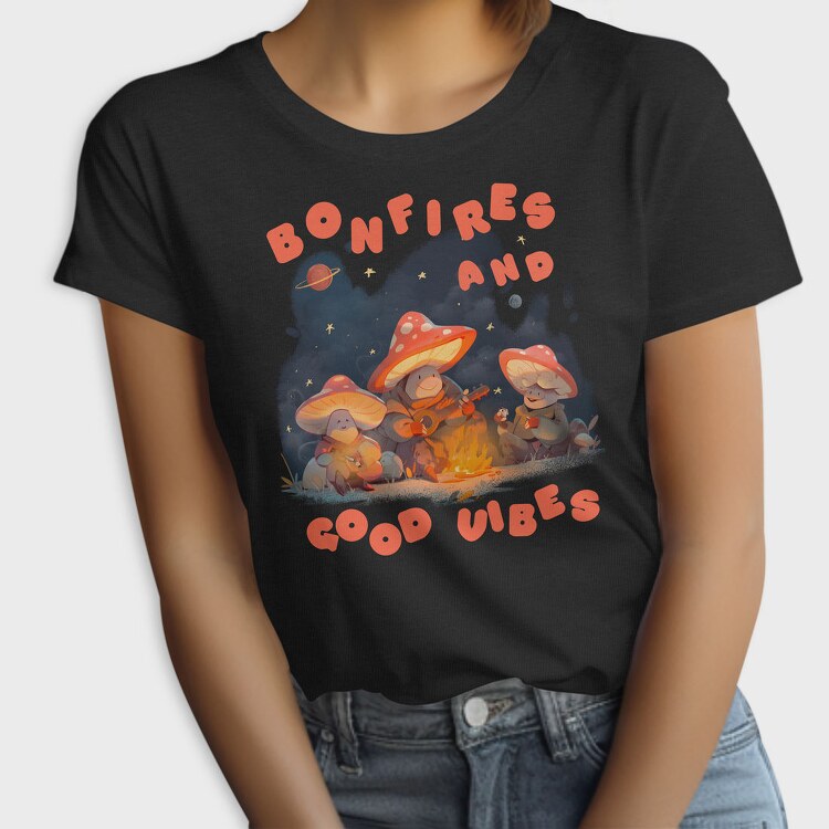 Mushroom Characters Bonfire Camping, Tricou Femei
