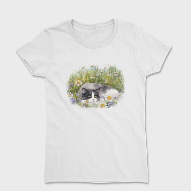 Cat Sleeping in Flower Field, Tricou Femei